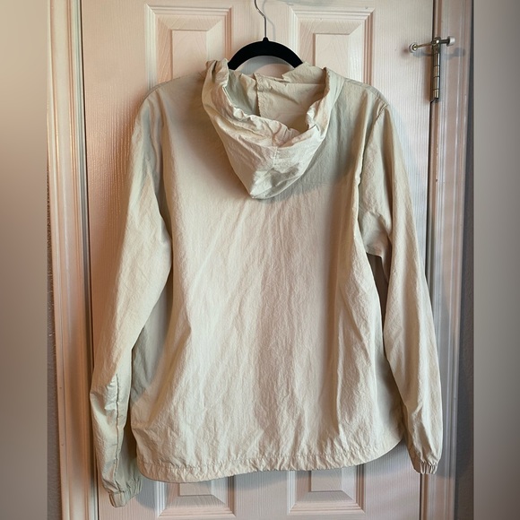 EUC Outdoor Voices RecNylon 1/4 Zip Pullover in Calcite, Size Small - Picture 3 of 3